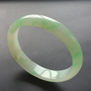 (超值推荐)糯冰种飘翠贵妃镯(54.8mm-48.8mm)