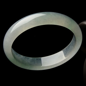 （超值推荐）冰种晴水贵妃镯（57.6mm-47.9mm）