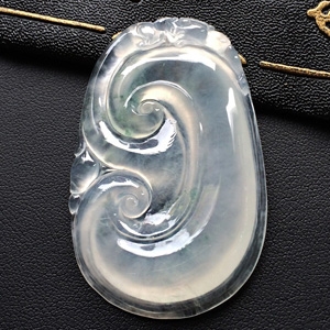 (超值推荐)冰种略飘花如意挂件