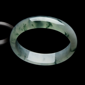 冰种飘花贵妃镯（53.2mm-48mm）