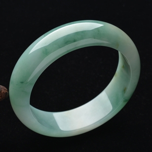 (超值推荐)糯冰种晴水飘花手镯(58.8mm)