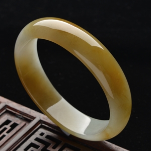 糯冰种黄翡贵妃镯(56.4mm-47mm)