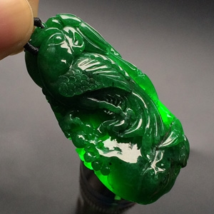 （超值推荐）糯冰种浓绿英明神武挂件