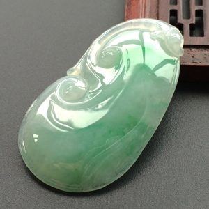 (超值推荐)糯冰种飘翠如意挂件