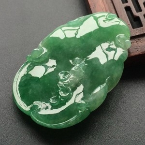 (超值推荐)糯冰种晴水略飘翠年年有余挂件