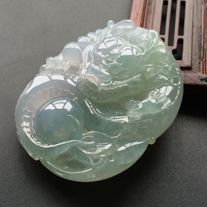 (超值推荐)冰种晴水龙牌挂件
