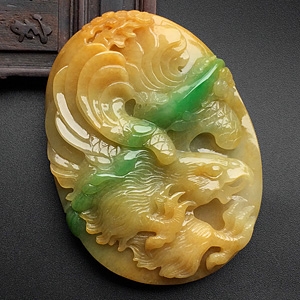 （超值推荐）糯冰种黄加绿大展宏图挂件