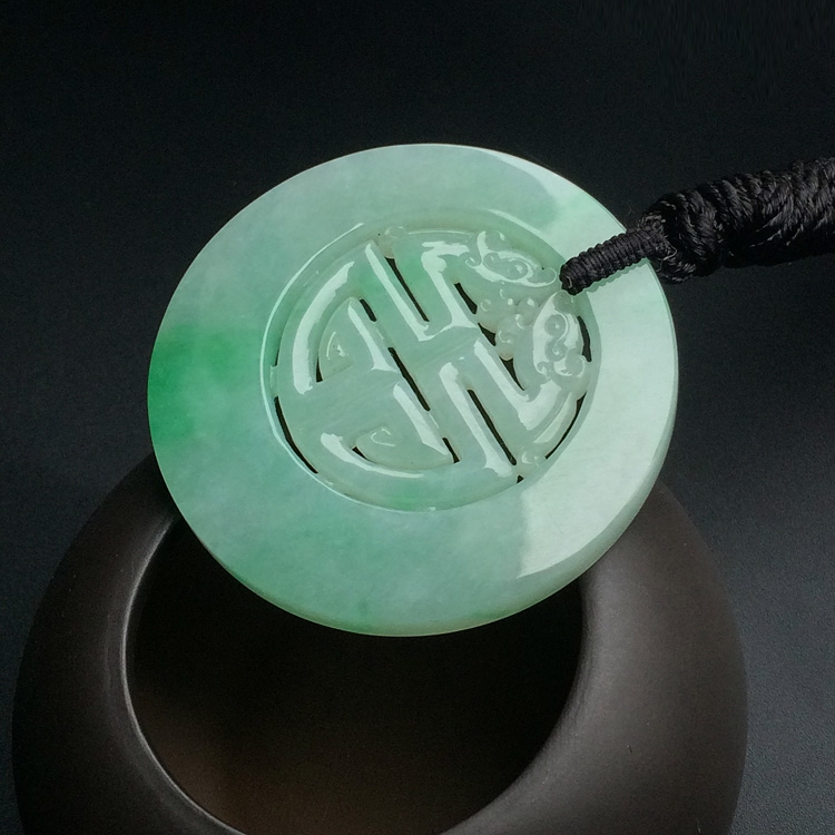 （超值推荐）糯冰种飘翠仿古龙牌一对
