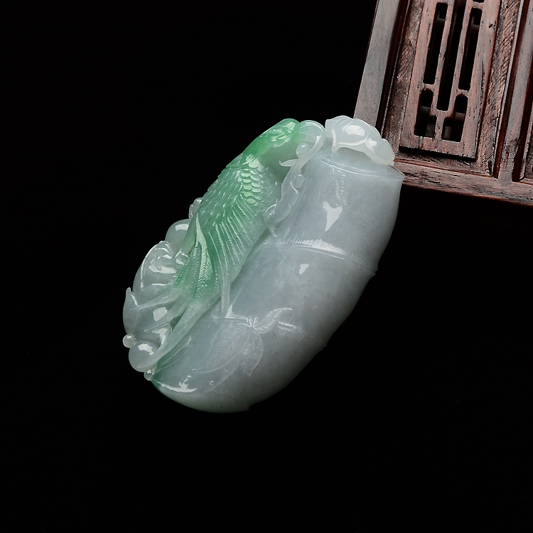 （超值推荐）糯冰种飘翠竹报平安挂件