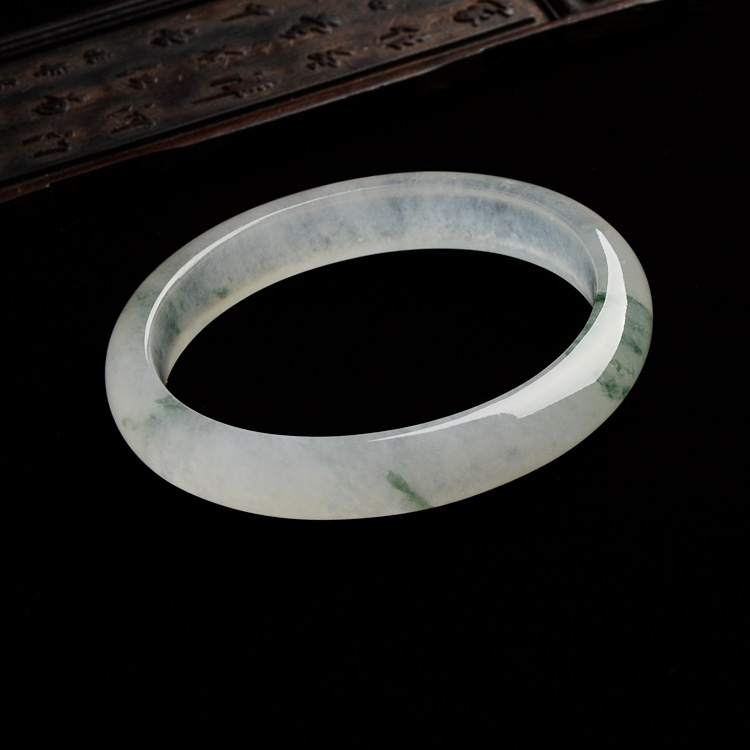 （超值推荐）冰种飘花贵妃镯（59mm-51.3mm）