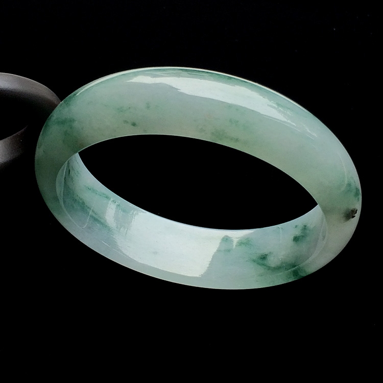 （超值推荐）糯冰种飘花贵妃镯（54.2mm-49.1mm）