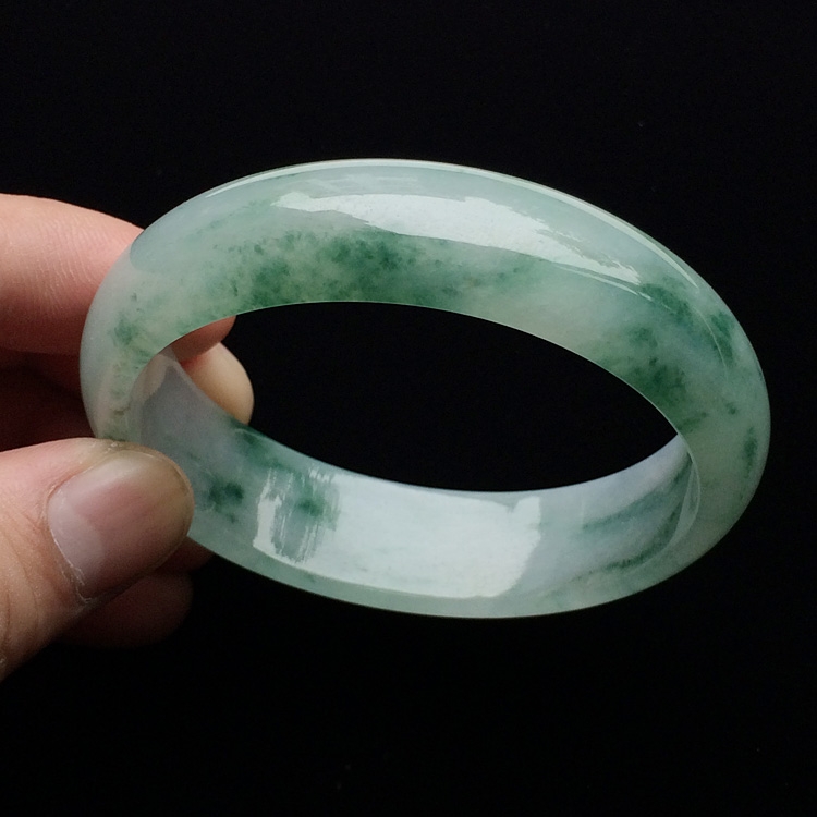 （超值推荐）糯冰种飘花贵妃镯（54.2mm-49.1mm）