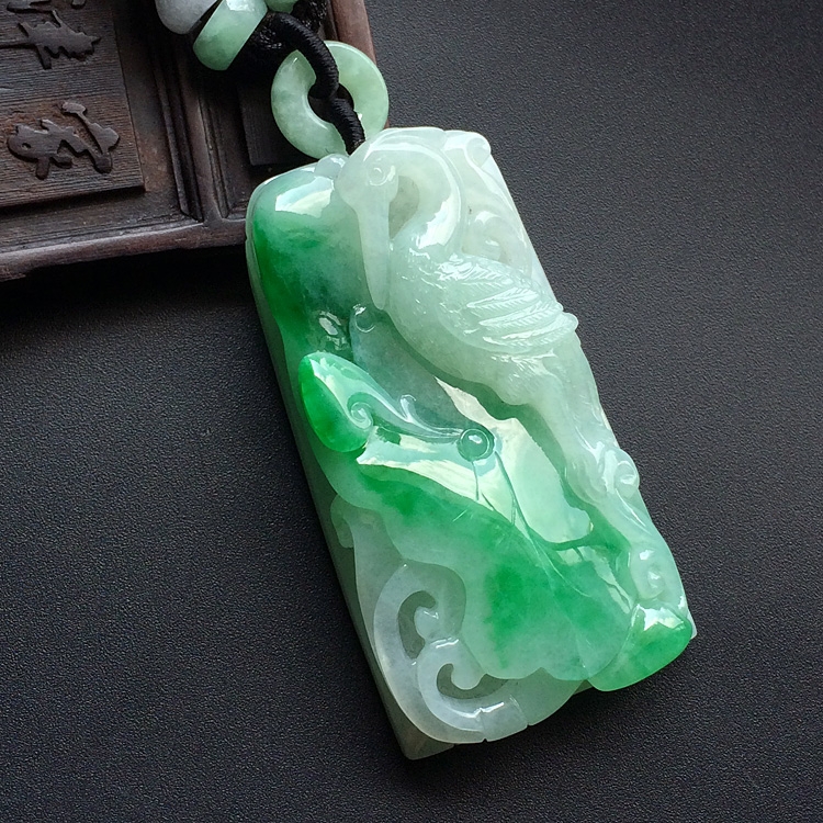 （超值推荐）糯冰种飘翠一路连科挂件