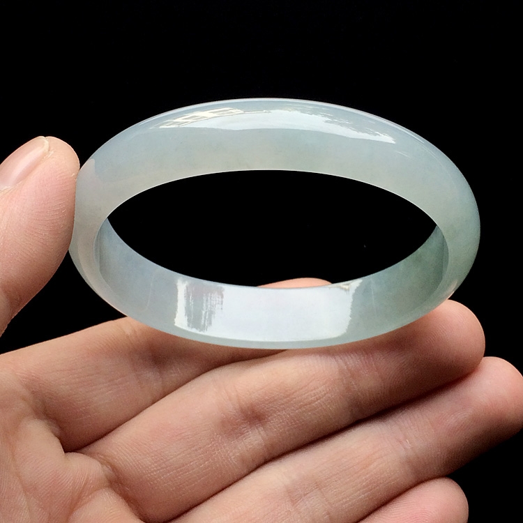 （超值推荐）糯冰种晴水贵妃镯（54mm-46.6mm）
