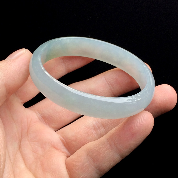 （超值推荐）糯冰种晴水贵妃镯（54mm-46.6mm）