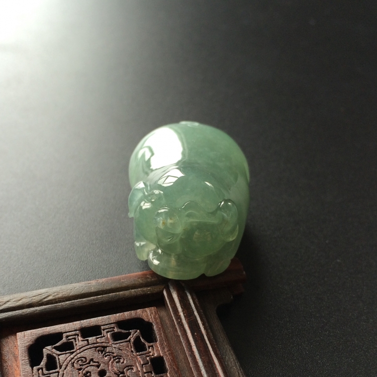 (超值推荐)糯冰种晴水福猪挂件