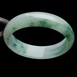 （超值推荐）糯冰种飘花贵妃镯（54.2mm-49.1mm）