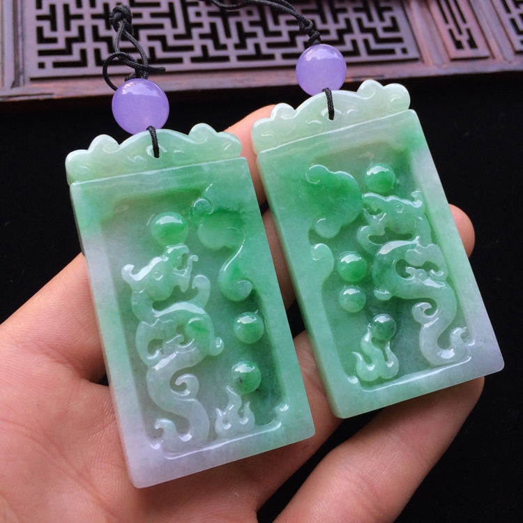 （超值推荐）糯冰种飘翠龙牌一对
