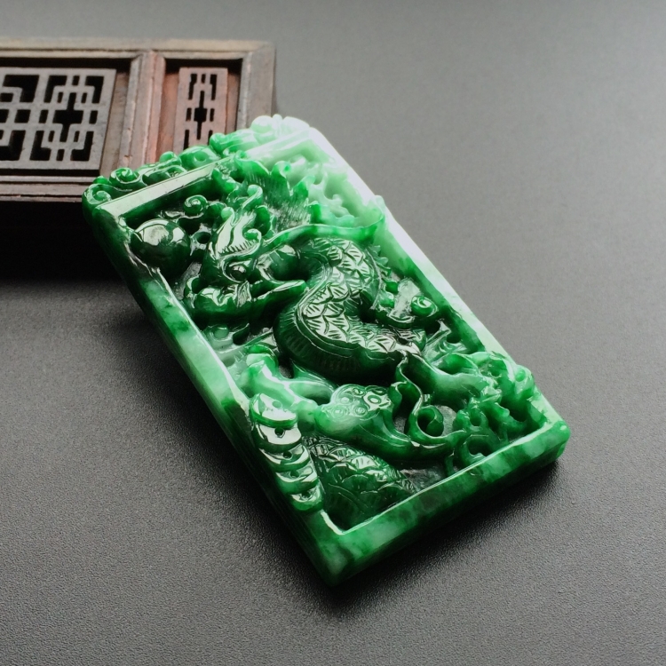 (超值推荐)糯冰种花青龙牌挂件