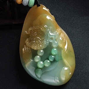 糯冰种黄翡飘花达摩挂件