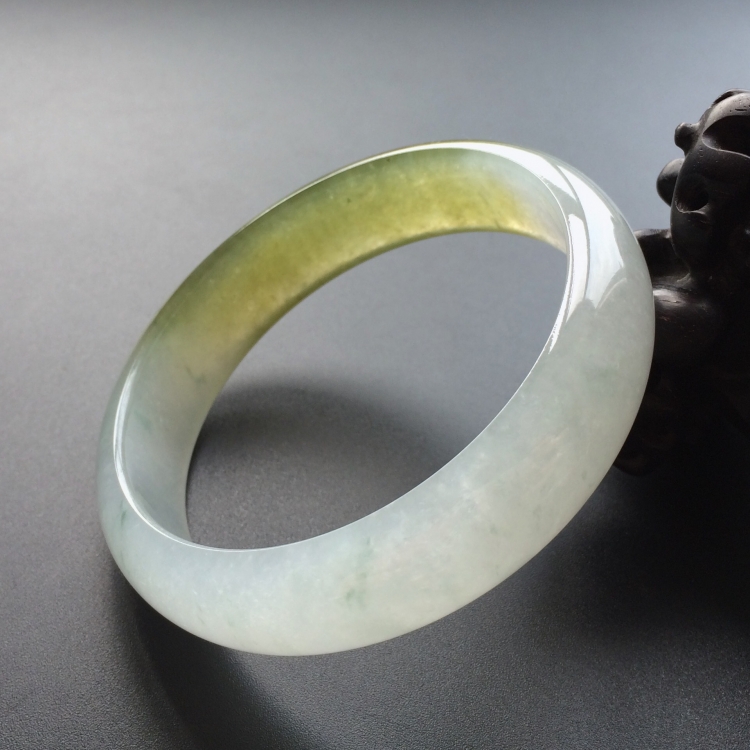 (超值推荐)冰种褐黄翡略飘花手镯(57.3mm)