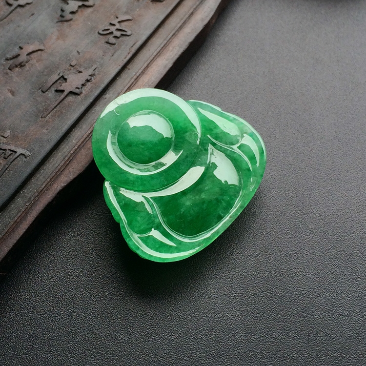 糯冰种阳绿玉佛挂件