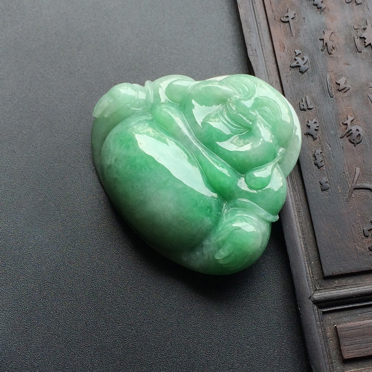 糯冰种飘翠玉佛挂件