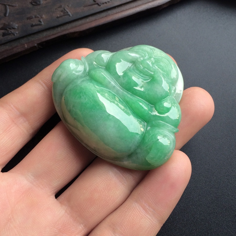 糯冰种飘翠玉佛挂件