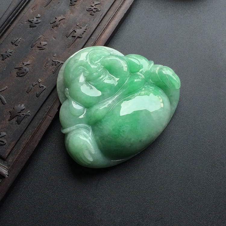 糯冰种飘翠玉佛挂件