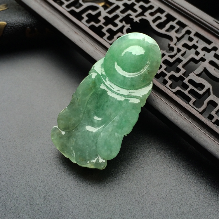（超值推荐）糯冰种豆色站佛挂件