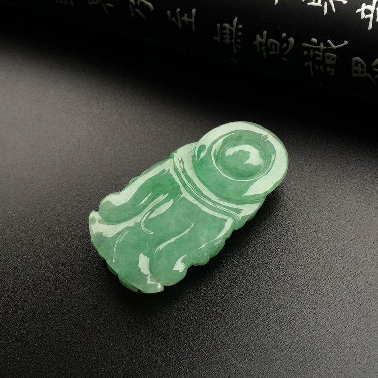 （超值推荐）糯冰种豆色站佛挂件