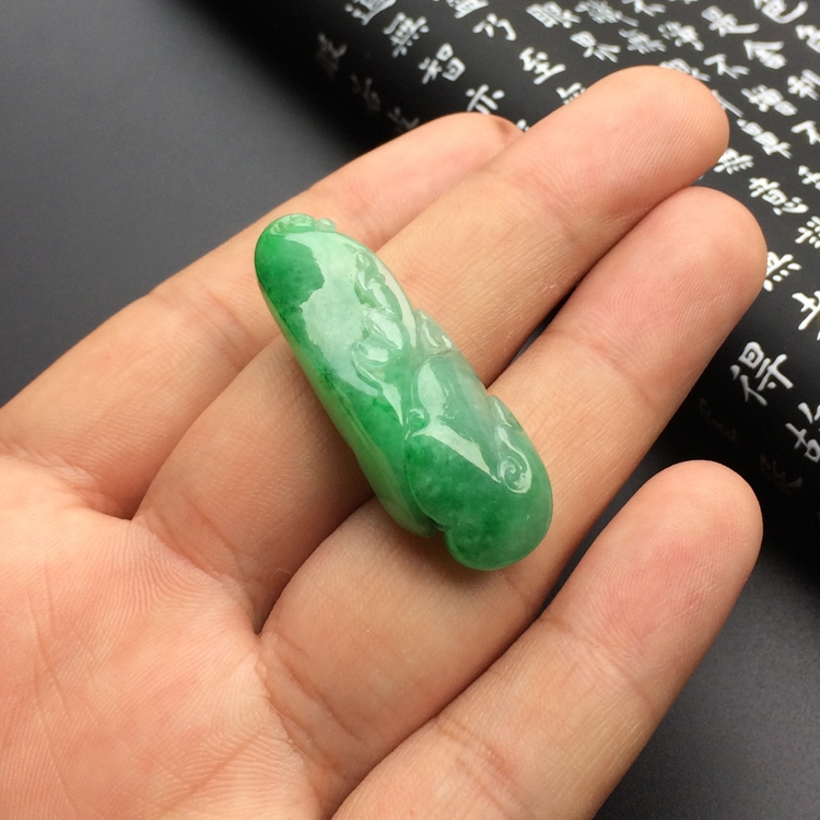 （超值推荐）糯冰种飘翠蝙蝠如意挂件