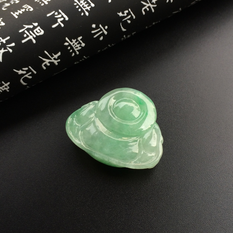 糯冰种豆色玉佛挂件