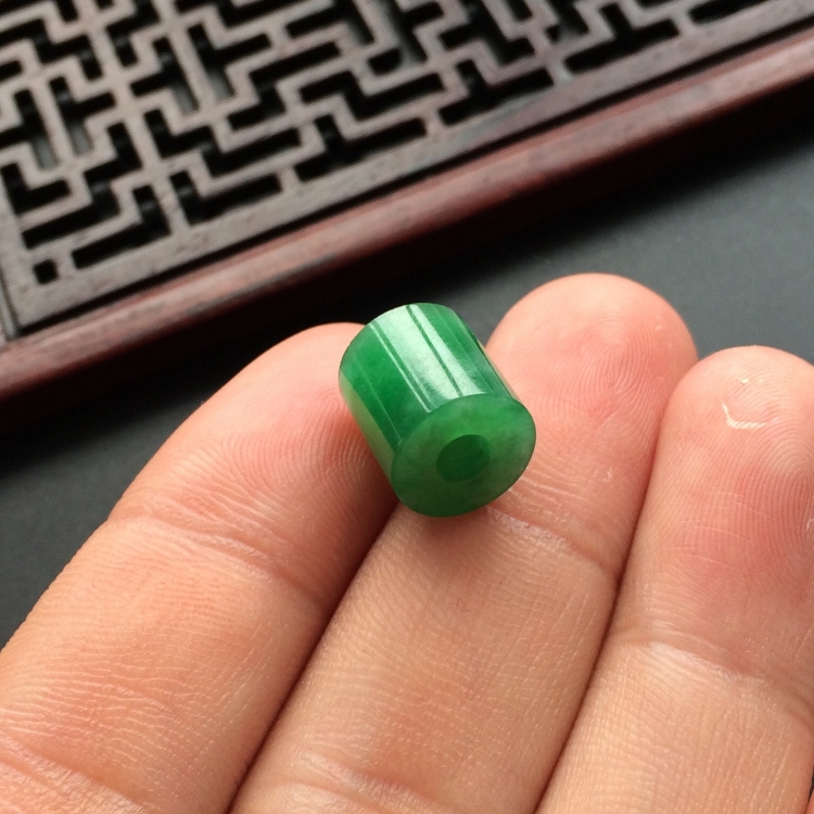 (超值推荐)糯冰种翠色路路通挂件(一批走)