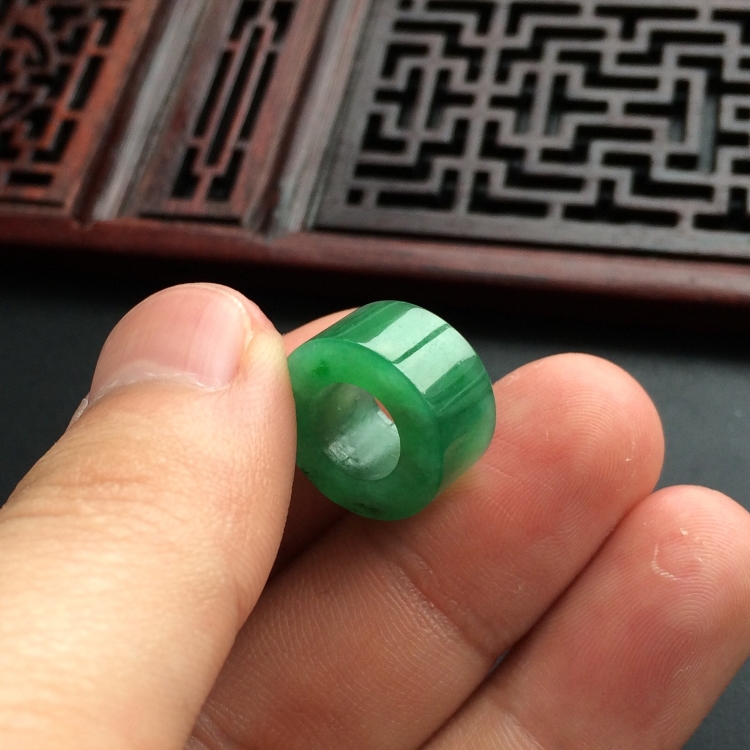 (超值推荐)糯冰种翠色路路通挂件(一批走)