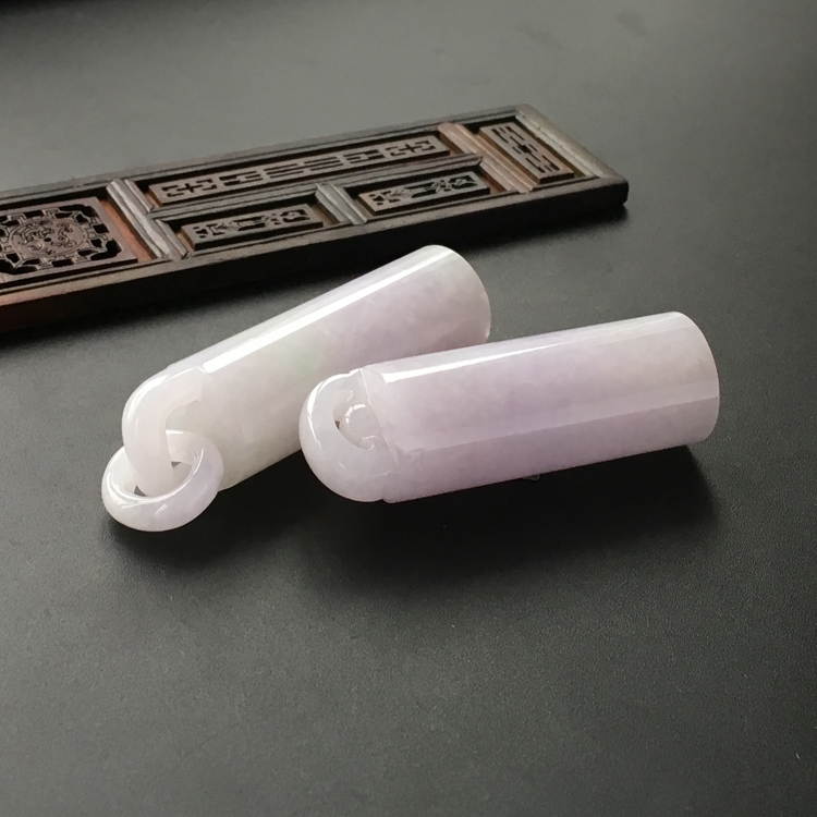 (超值推荐)糯冰种紫罗兰圆柱挂件(一对)