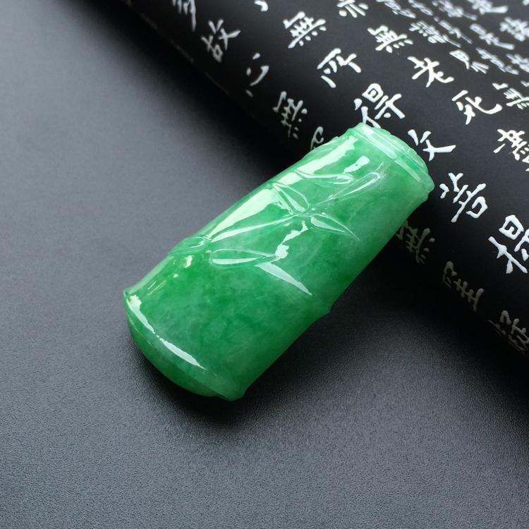 糯冰种翠色节节高挂件