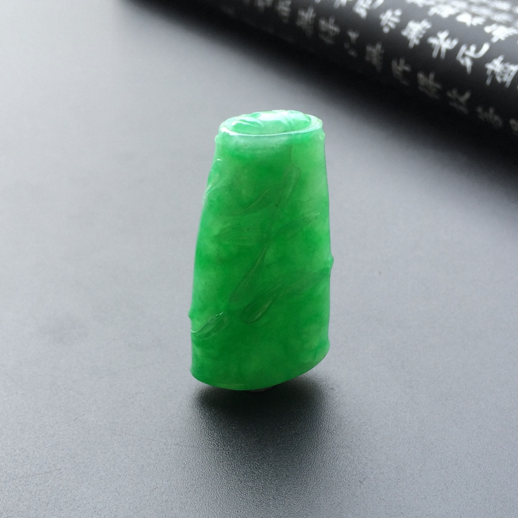糯冰种翠色节节高挂件