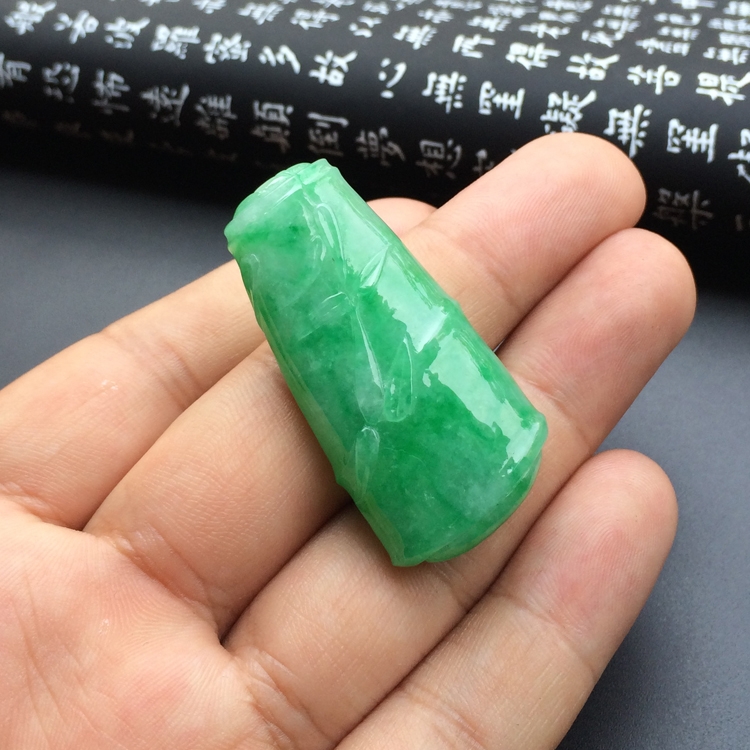 糯冰种翠色节节高挂件