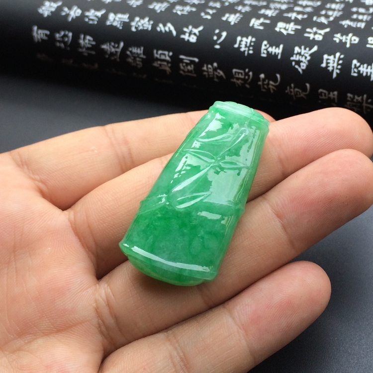 糯冰种翠色节节高挂件