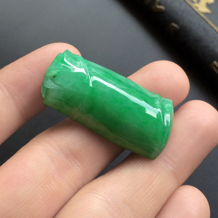 （超值推荐）糯冰种翠色节节高挂件
