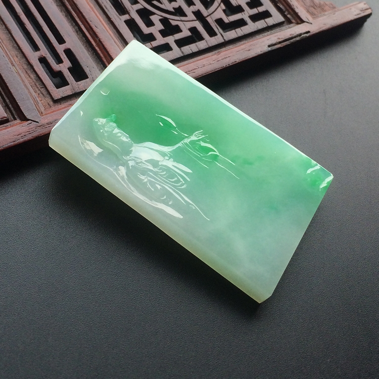 (高松峰大师作品)（超值推荐）糯冰种飘翠观音挂件