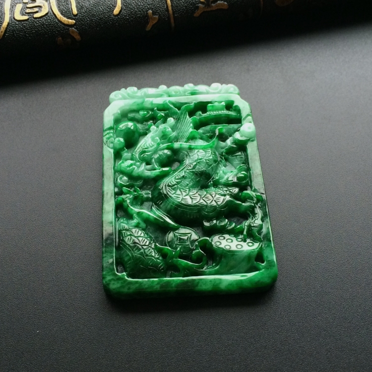 (超值推荐)糯冰种花青龙牌挂件