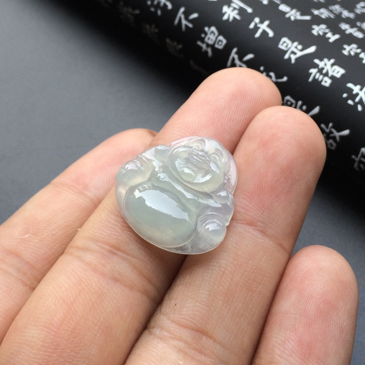 冰种淡晴水玉佛挂件