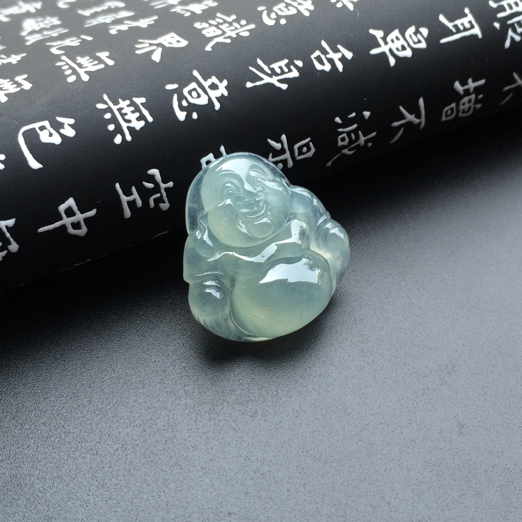 冰种淡晴水玉佛挂件