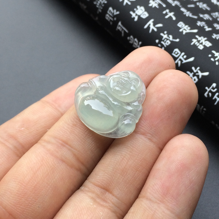 冰种淡晴水玉佛挂件