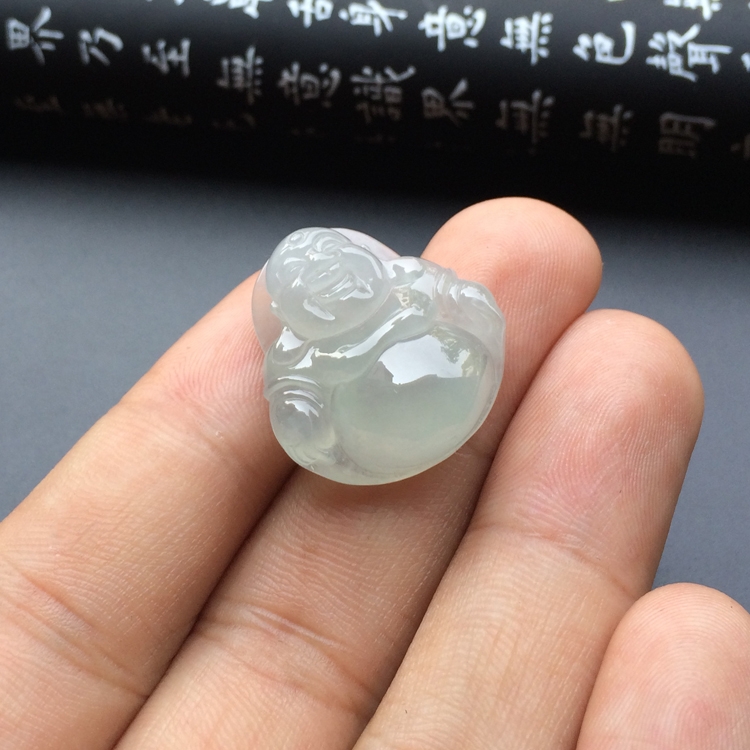 冰种淡晴水玉佛挂件