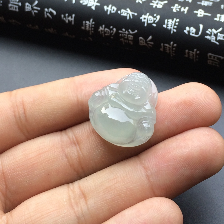 冰种淡晴水玉佛挂件