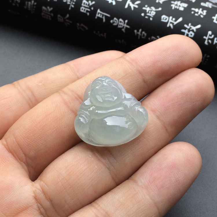 冰种淡晴水玉佛挂件
