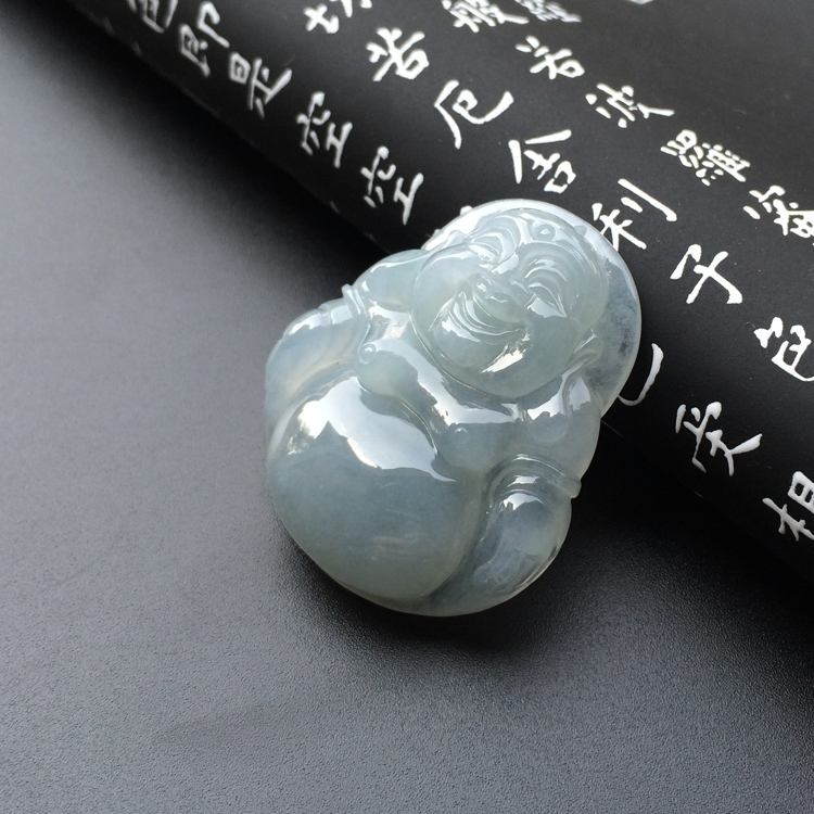 冰种淡晴水玉佛挂件